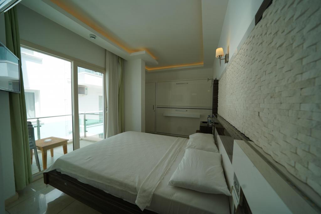 Ekonomik Oda, Kara Manzaralı (3 Kişilik, Balkonlu)