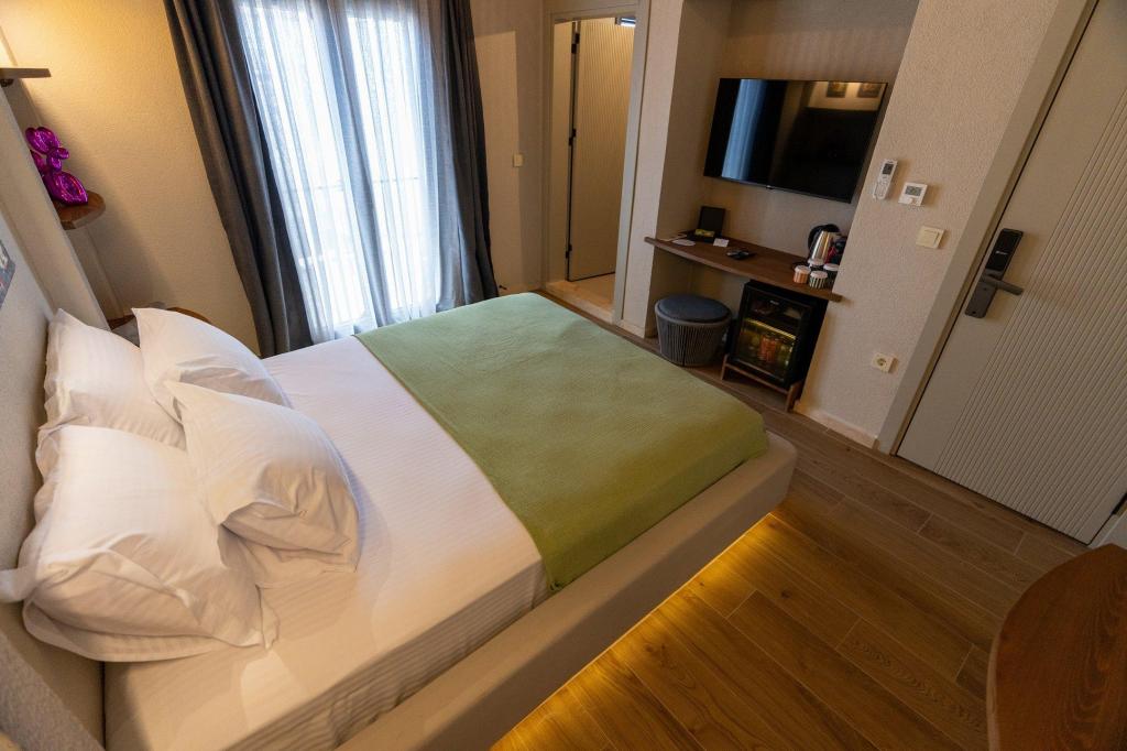 Standard Room, Patio View, 1. Floor