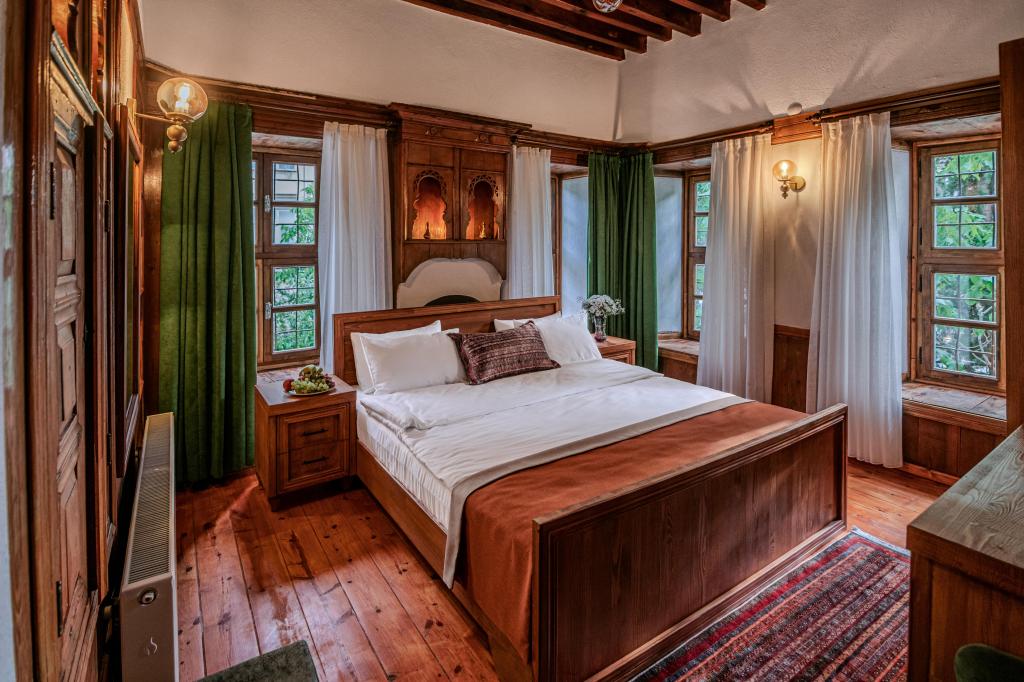 Deluxe Oda,bahçe Veya Sokak Manzaralı