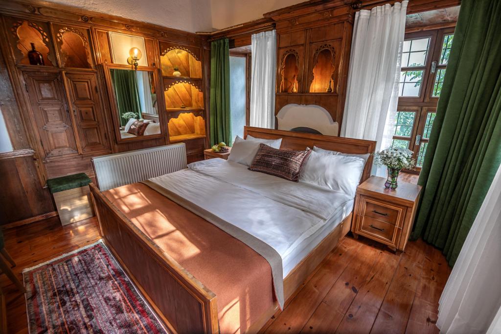 Deluxe Oda,bahçe Veya Sokak Manzaralı