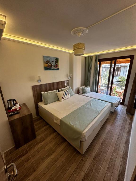 Standard Room, Land View (Balcony)