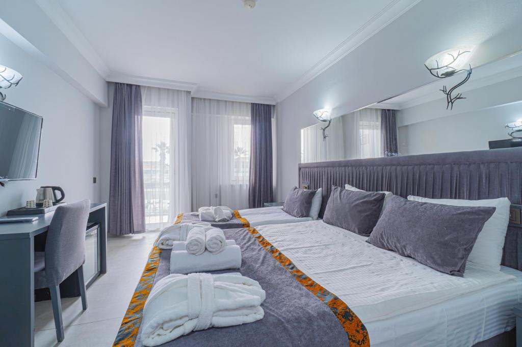 Standart Oda (3 Kişilik, Balkonlu)