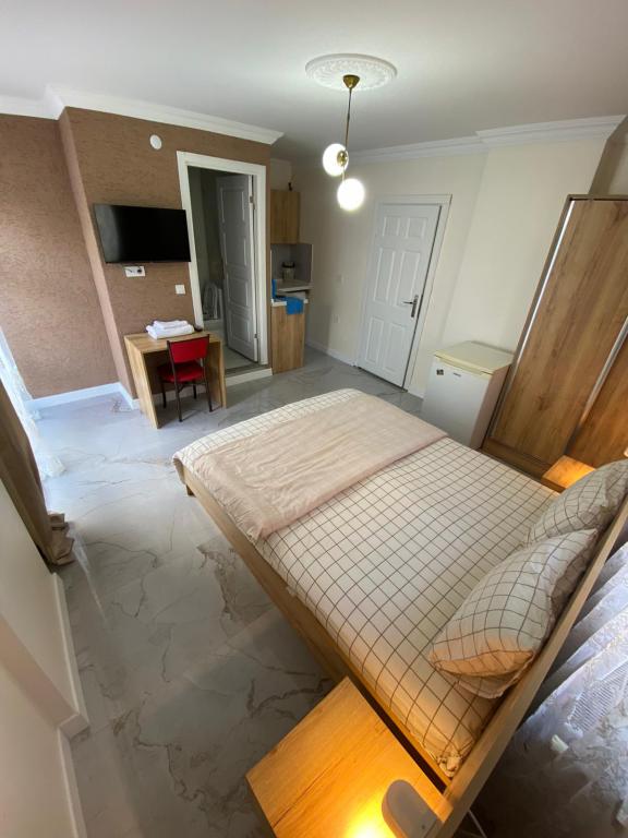 Deluxe Room, City View