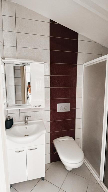 Aile Suit Odası, Bahçe Manzaralı (Balkonsuz)
