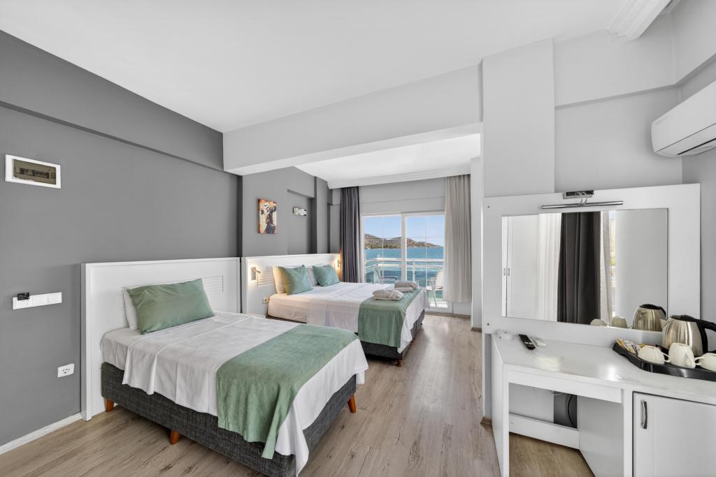 Family Room, Sea View (3 Person)