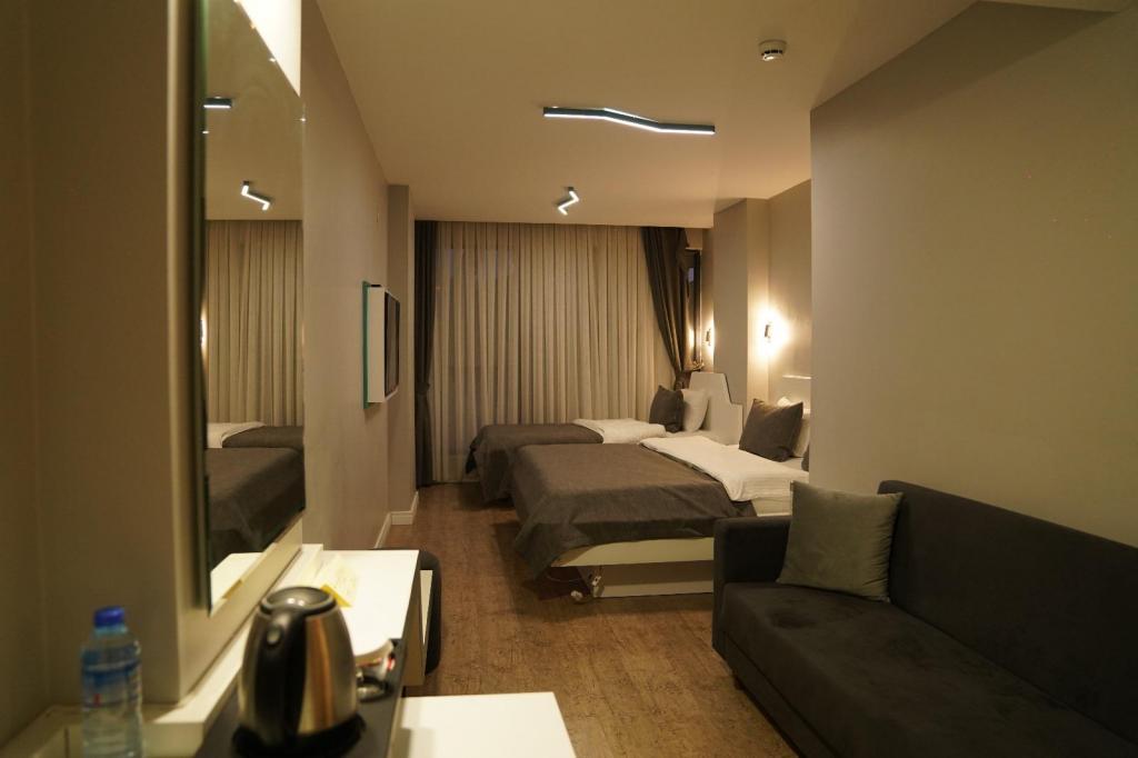 Aile Odası, Şehir Manzaralı