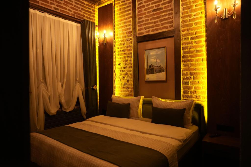 Superior Oda, Bahçe Manzaralı