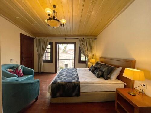 Deluxe Oda, Bahçe Manzaralı