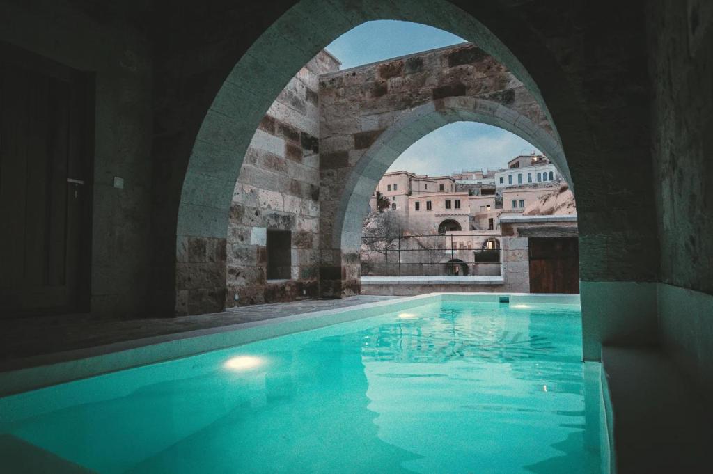 Standart Oda, Havuz Manzaralı