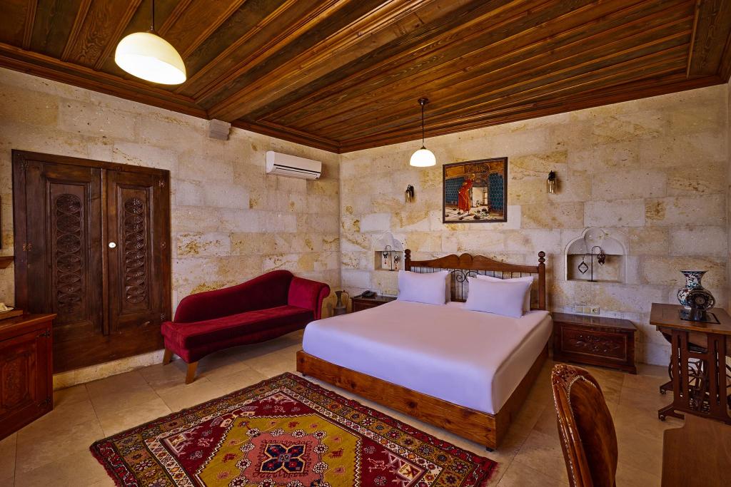 Deluxe Room (Balcony)