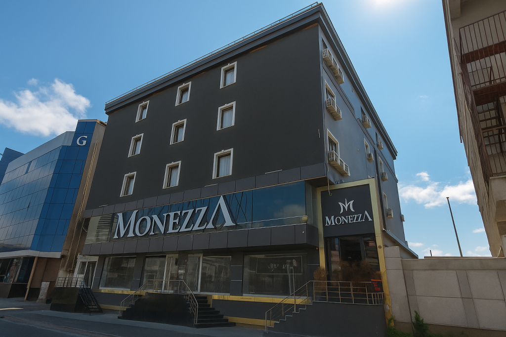 Monezza Hotel