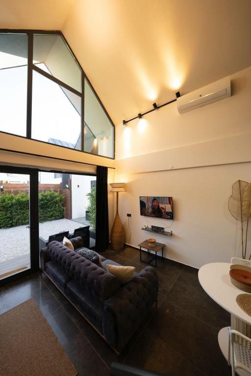 Bungalow,Bahçe Manzaralı,Isıtmalı Özel Havuzlu