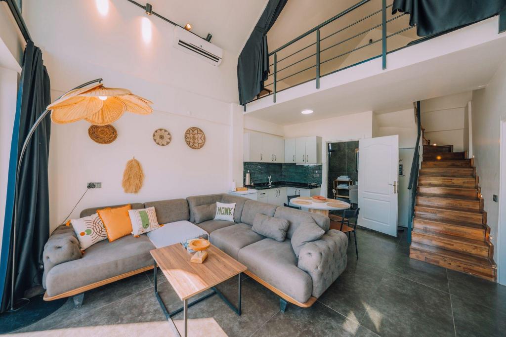 Bungalow,Bahçe Manzaralı,Isıtmalı Özel Havuzlu