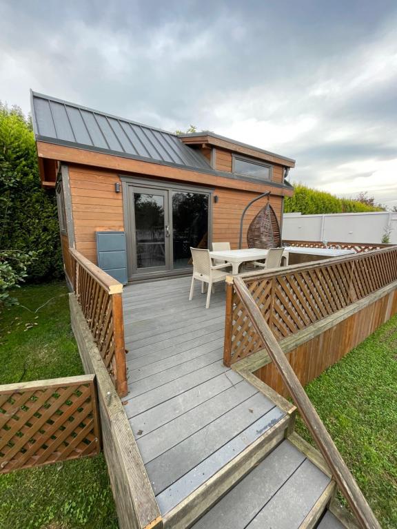 Tiny House, Bahçe Jakuzisi