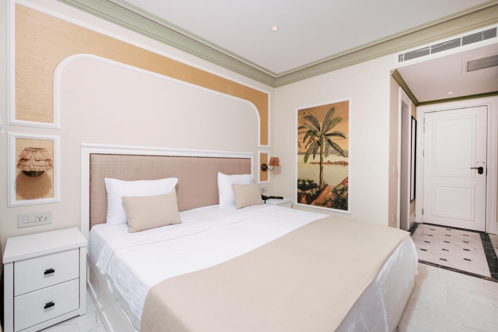 Deluxe Room, Sea View (Balcony)