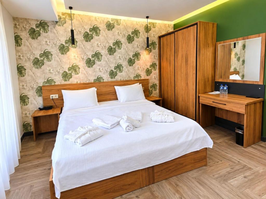 Standart Oda,Bahçe Manzaralı,Balkonlu