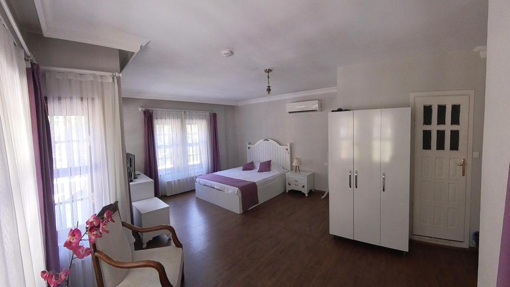 Superior Oda, Nehir Manzaralı