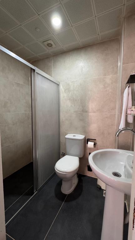 Triple,Nehir Manzaralı,Klimalı