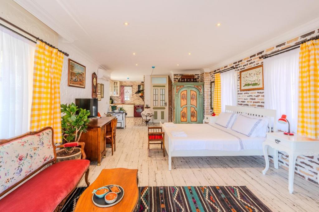 Comfort Oda,deniz Ve Bahçe Manzaralı,1. Kat