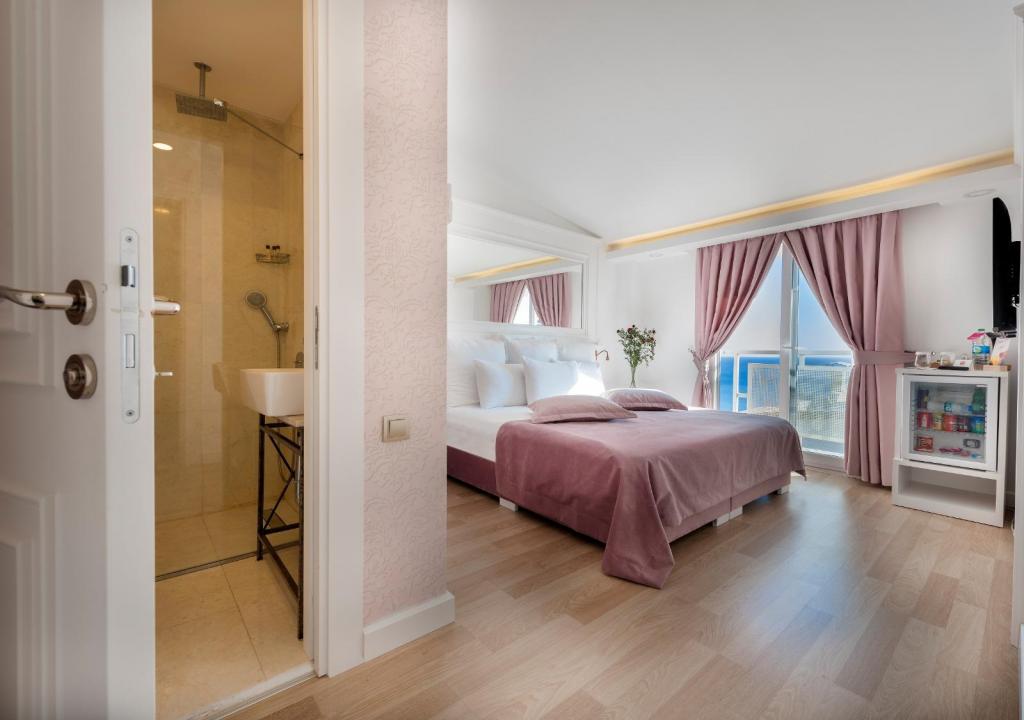 Standart Oda, Şehir Manzaralı