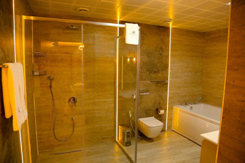 Suite Garden Floor Room, Sea View