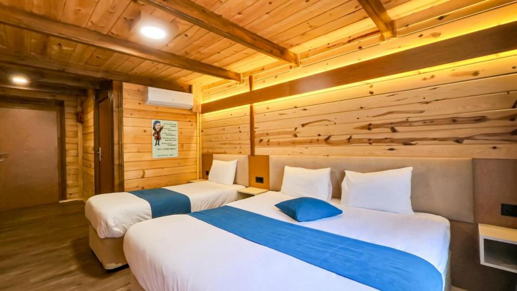 Suite,Nehir Manzaralı,Balkonlu
