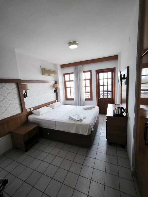 Standart Oda, Dağ Veya Deniz Manzaralı