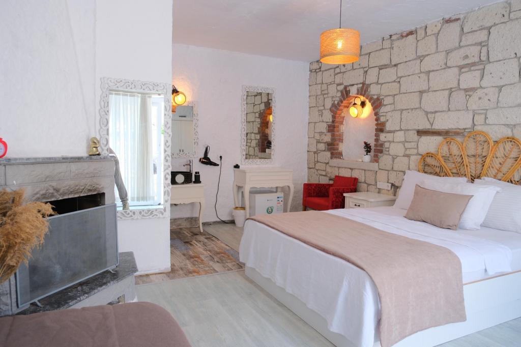 Junior Suite,Havuz veya Bahçe Manzaralı