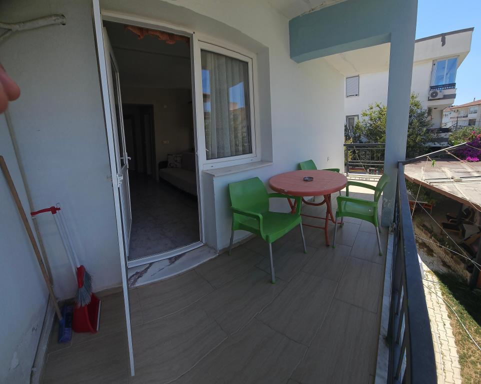1+1 Daire,Bahçe Manzaralı,Balkonlu