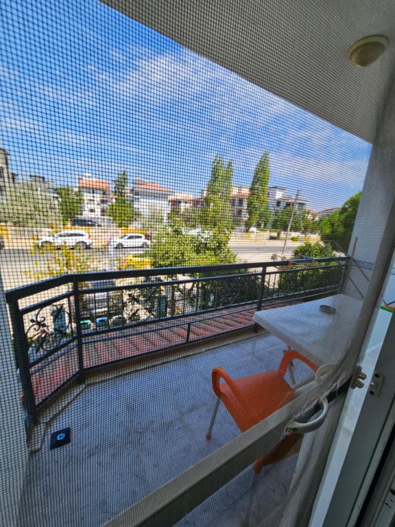 1+1 Ekonomik Apart Daire,Bahçe Manzaralı,Balkonlu