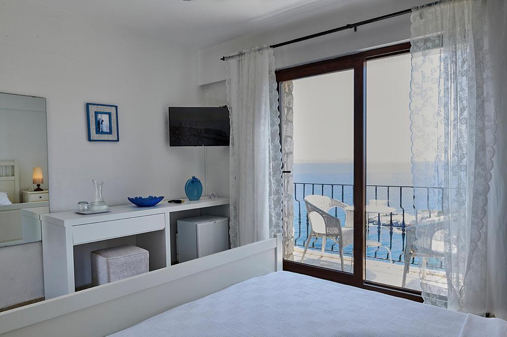 Standart Twin Oda,Deniz Manzaralı,Balkonlu