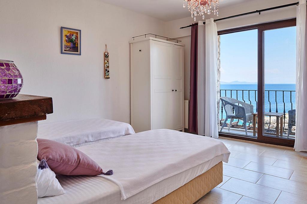 Standart Çift Kişilik Oda,Deniz Manzaralı,Balkonlu