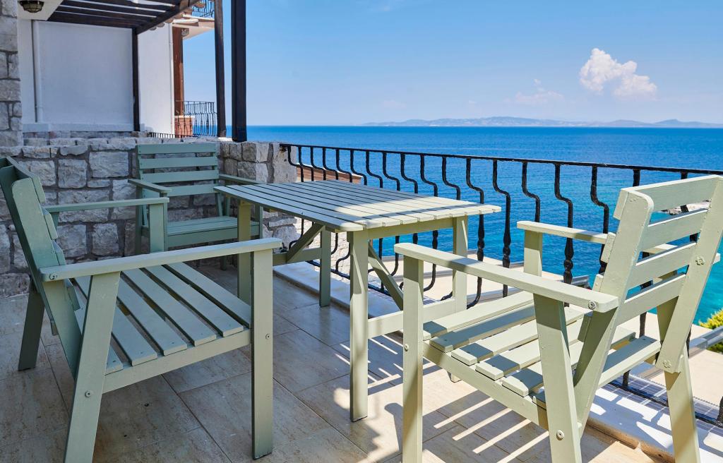Standart Çift Kişilik Oda,Deniz Manzaralı,Balkonlu