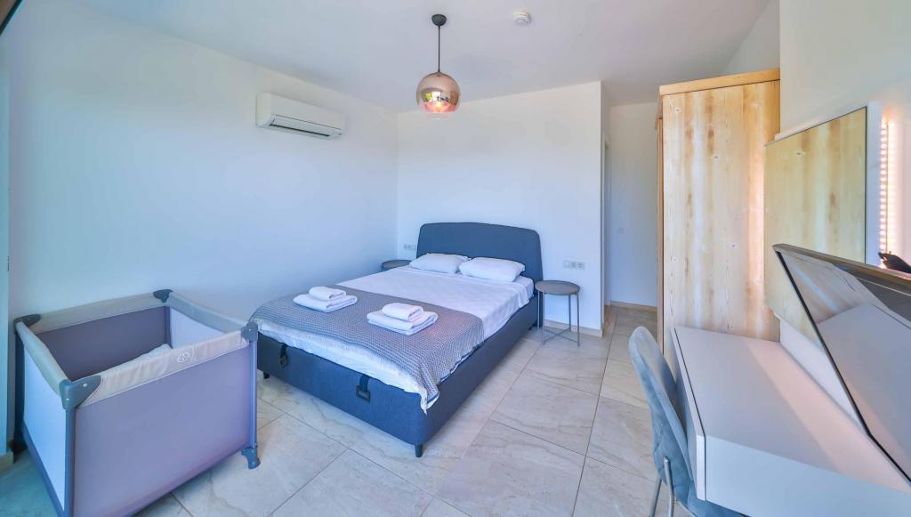 Villa 3+1 Oda-Özel Havuzlu,Dağ veya Havuz Manzaralı,Özel Havuzlu ve Bahçeli