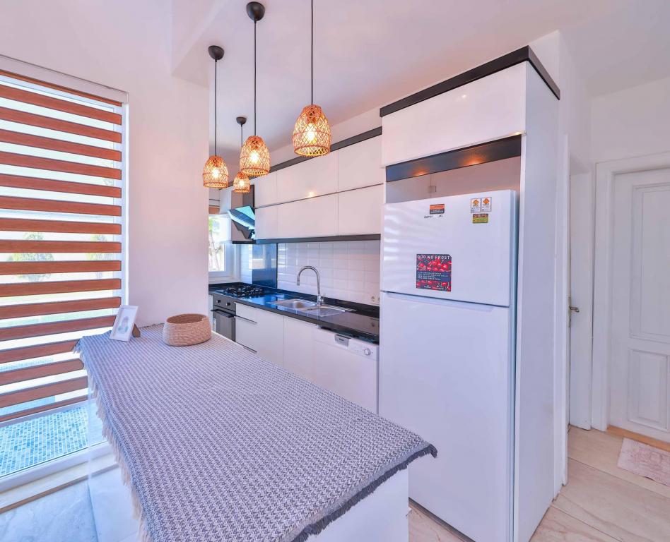 Villa 3+1 Oda-Özel Havuzlu,Dağ veya Havuz Manzaralı,Özel Havuzlu ve Bahçeli