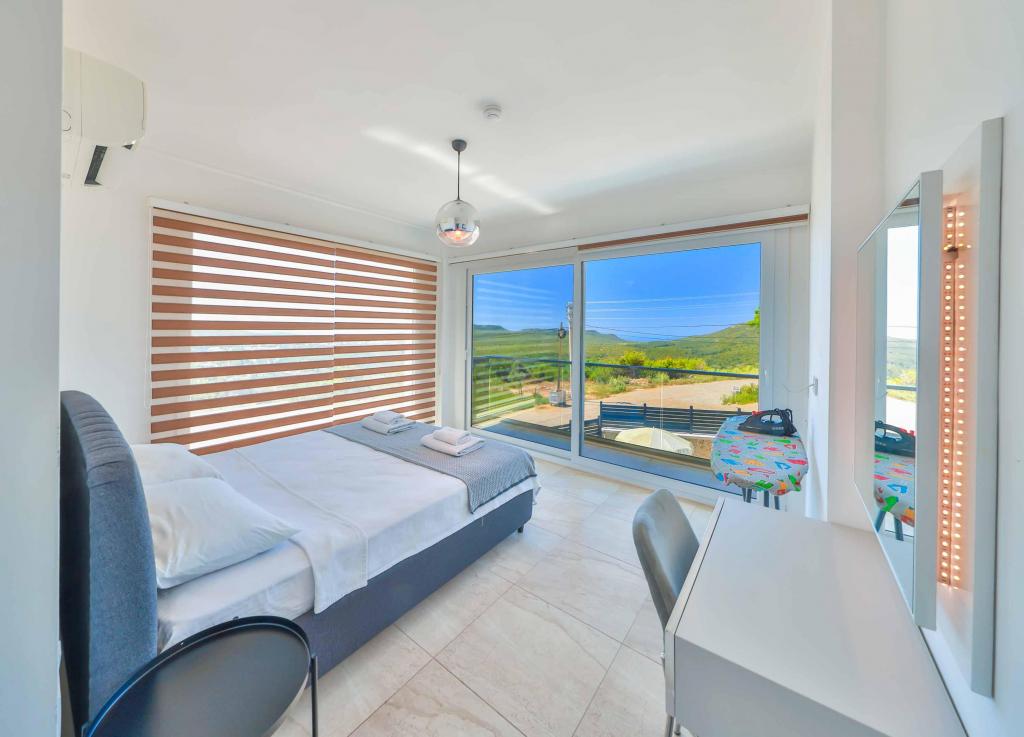 Villa 3+1 Oda-Özel Havuzlu,Dağ veya Havuz Manzaralı,Özel Havuzlu ve Bahçeli