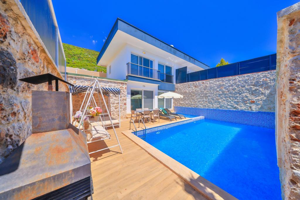 Villa,Dağ veya Havuz Manzaralı,Havuz Bağlantılı