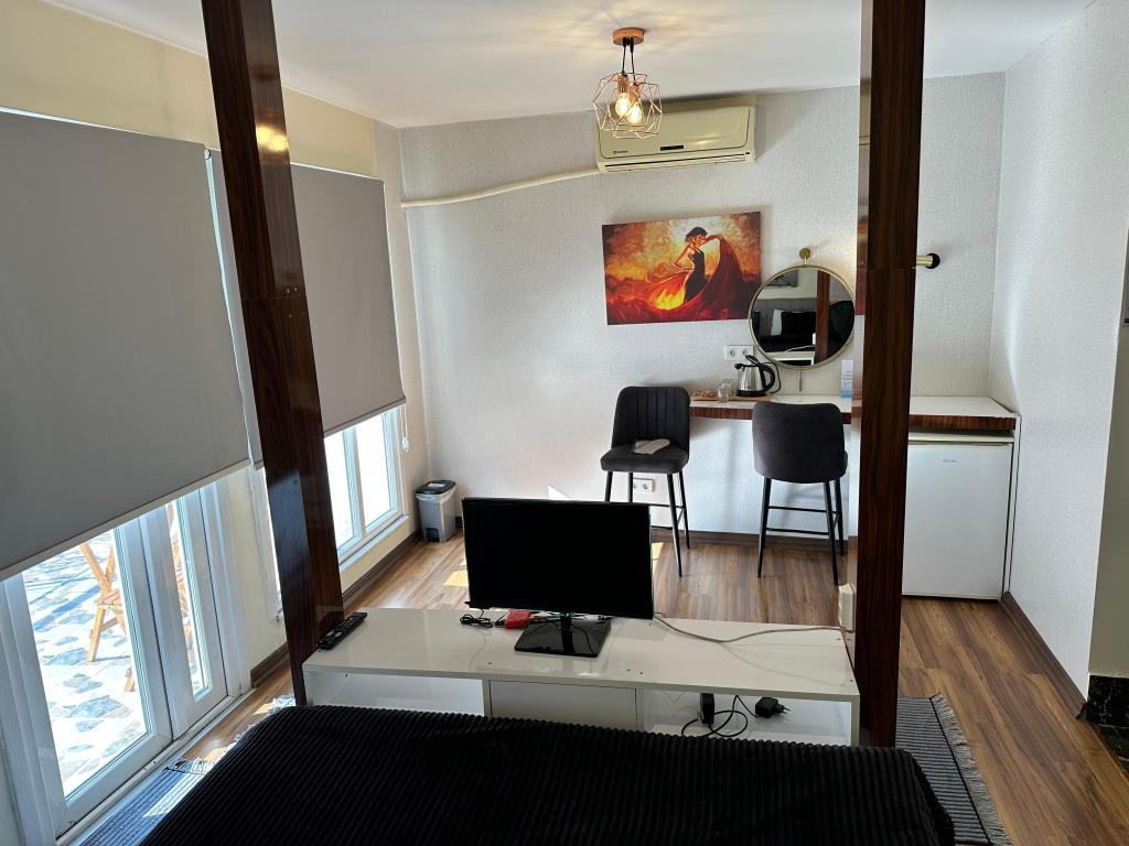 Studio Oda, Cadde Manzaralı