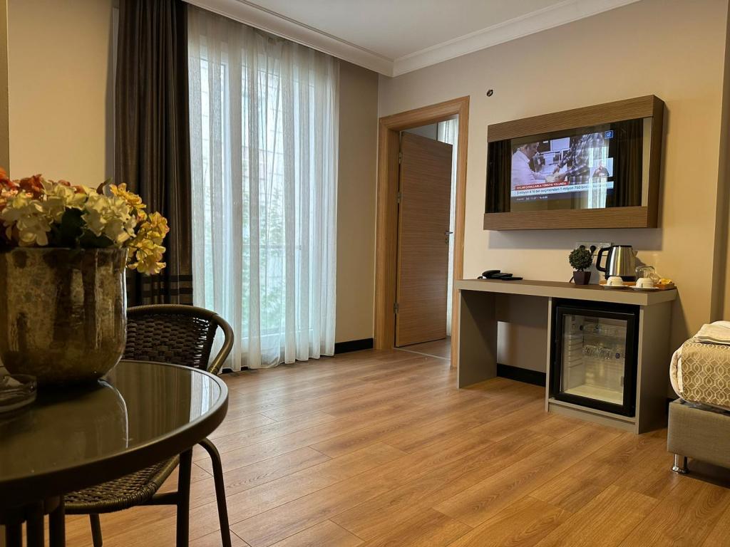 Suit Oda, Şehir Manzaralı