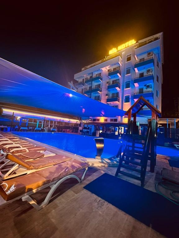 Nil Hotel Sarımsaklı