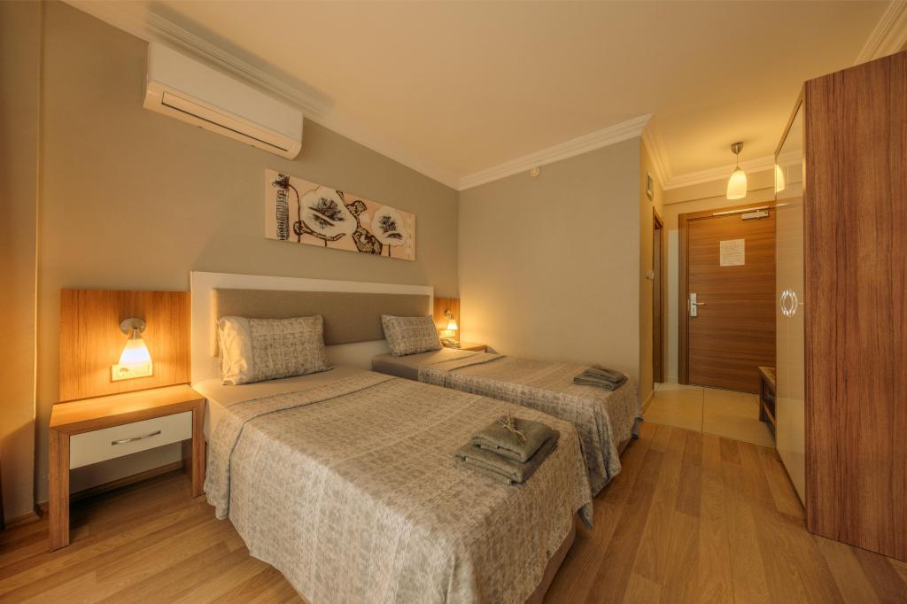Standart Oda, Manzarasız (3 Kişilik, Balkonlu)