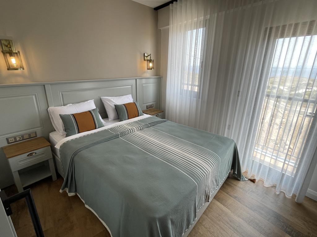 Apartment Flat, Sea Or Garden View (Balcony)