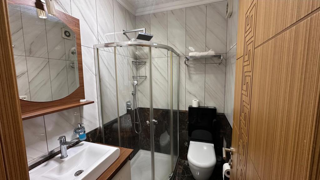 Aile Odası,Deniz ve Şehir Manzaralı