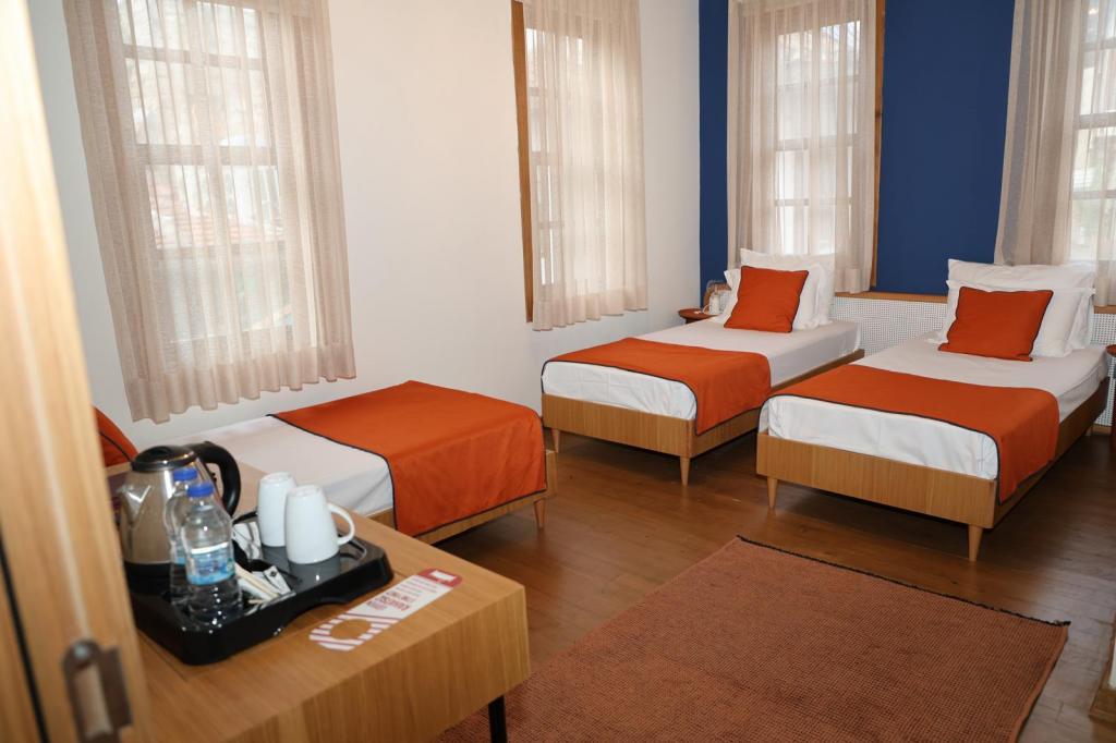 Standart Oda, Cadde Manzaralı (Balkonsuz)