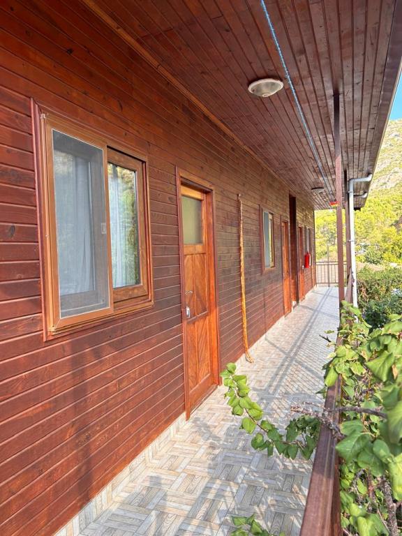 Bungalov, Bahçe Manzaralı (Balkonlu)