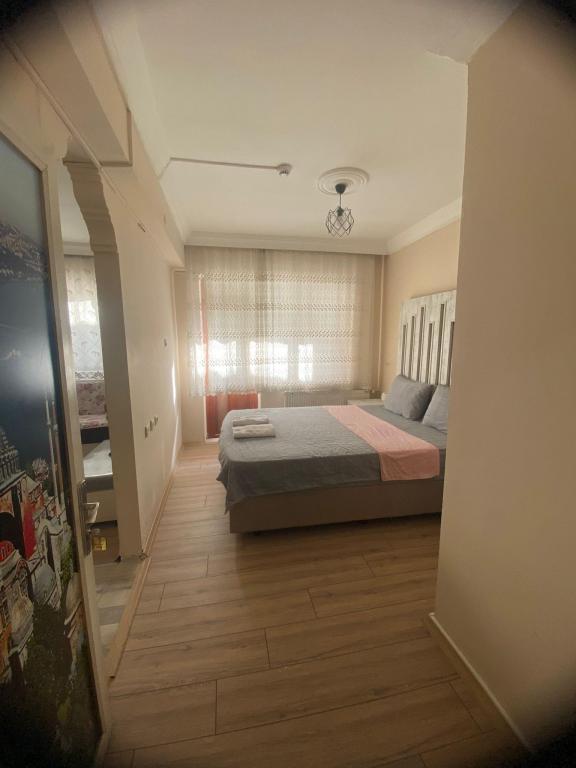 2 KİŞİLİK 1+1 BALKONLU MUTFAKLU SUİT ODA