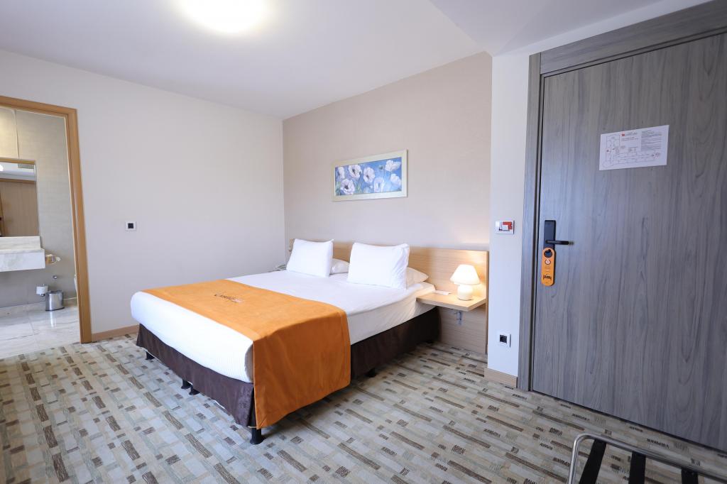 Standart Oda,Şehir Manzaralı