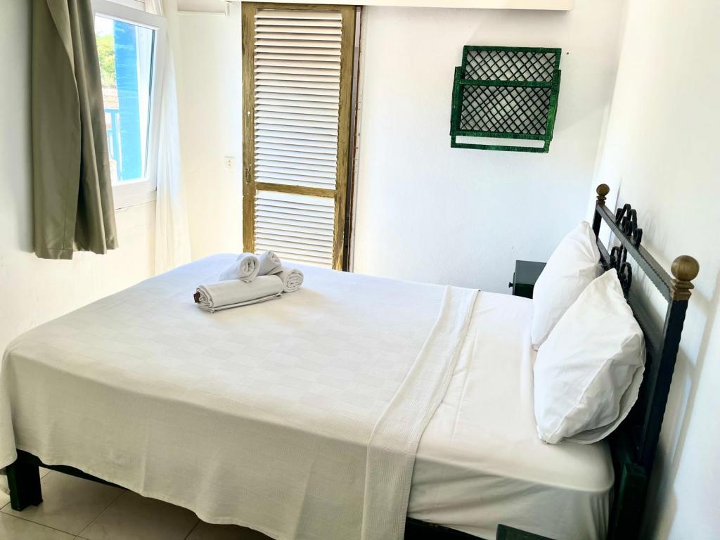Aile Suiti,Çeşme Marina Manzaralı,2. Kat Balkonlu