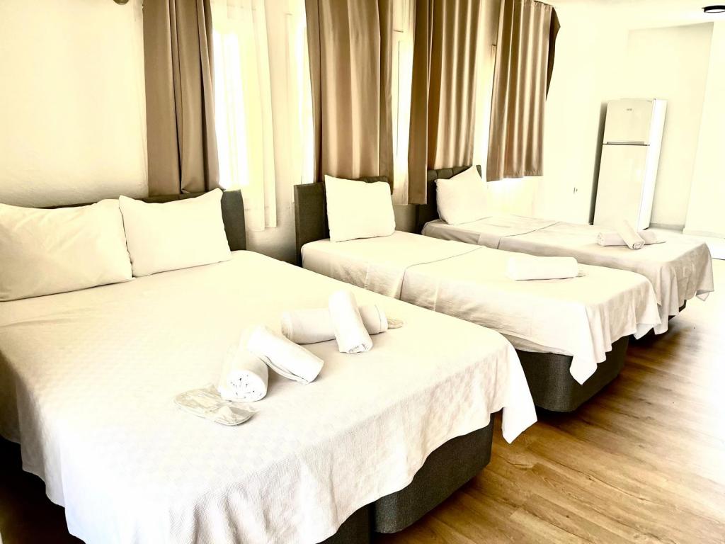 Aile Odası,Çeşme Marina Manzaralı,1. Kat