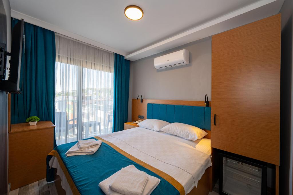 Standard Room, Sea View (Without Balcony)